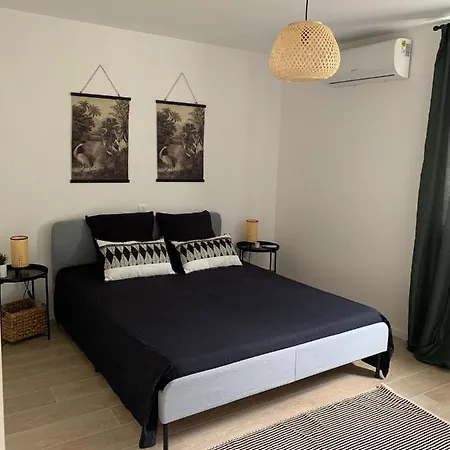 Apartamento A Cosy Renovated One Bedroom With Parking Space And Near The Sea And The Historical Center *